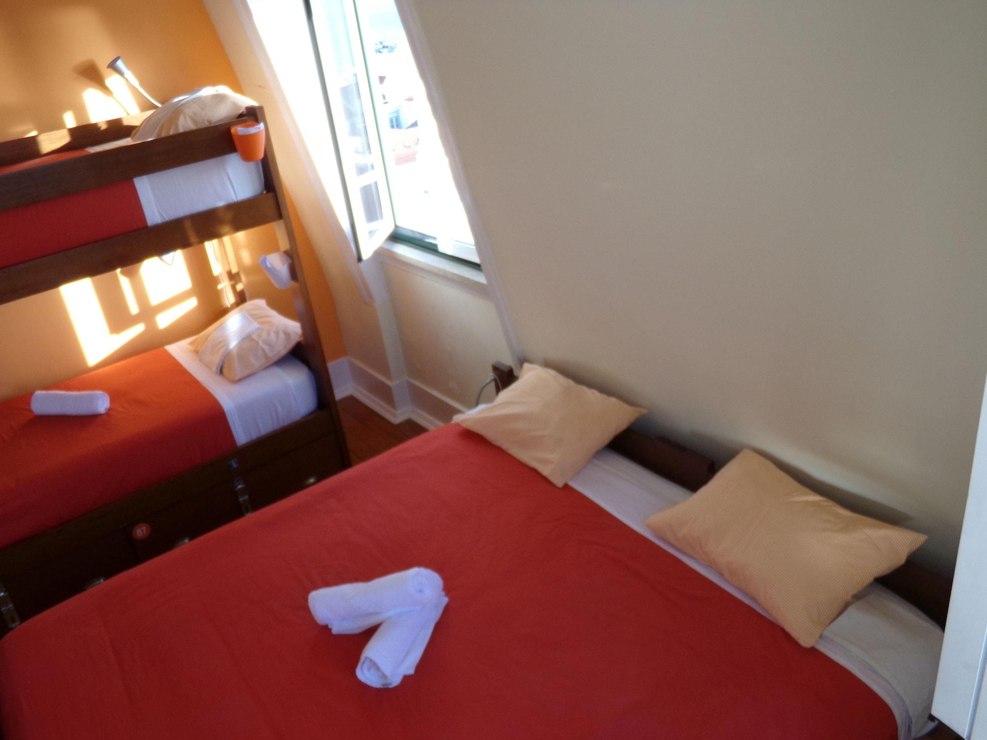 Lisb'On Hostel Lisboa Exteriör bild